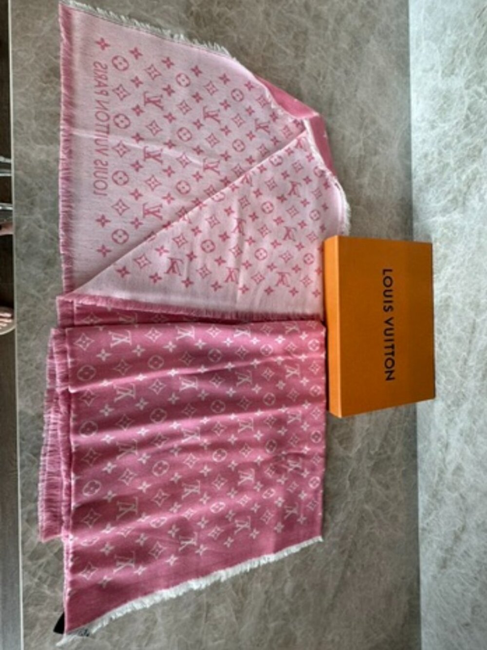 Louis Vuitton Remix Shawl Pink